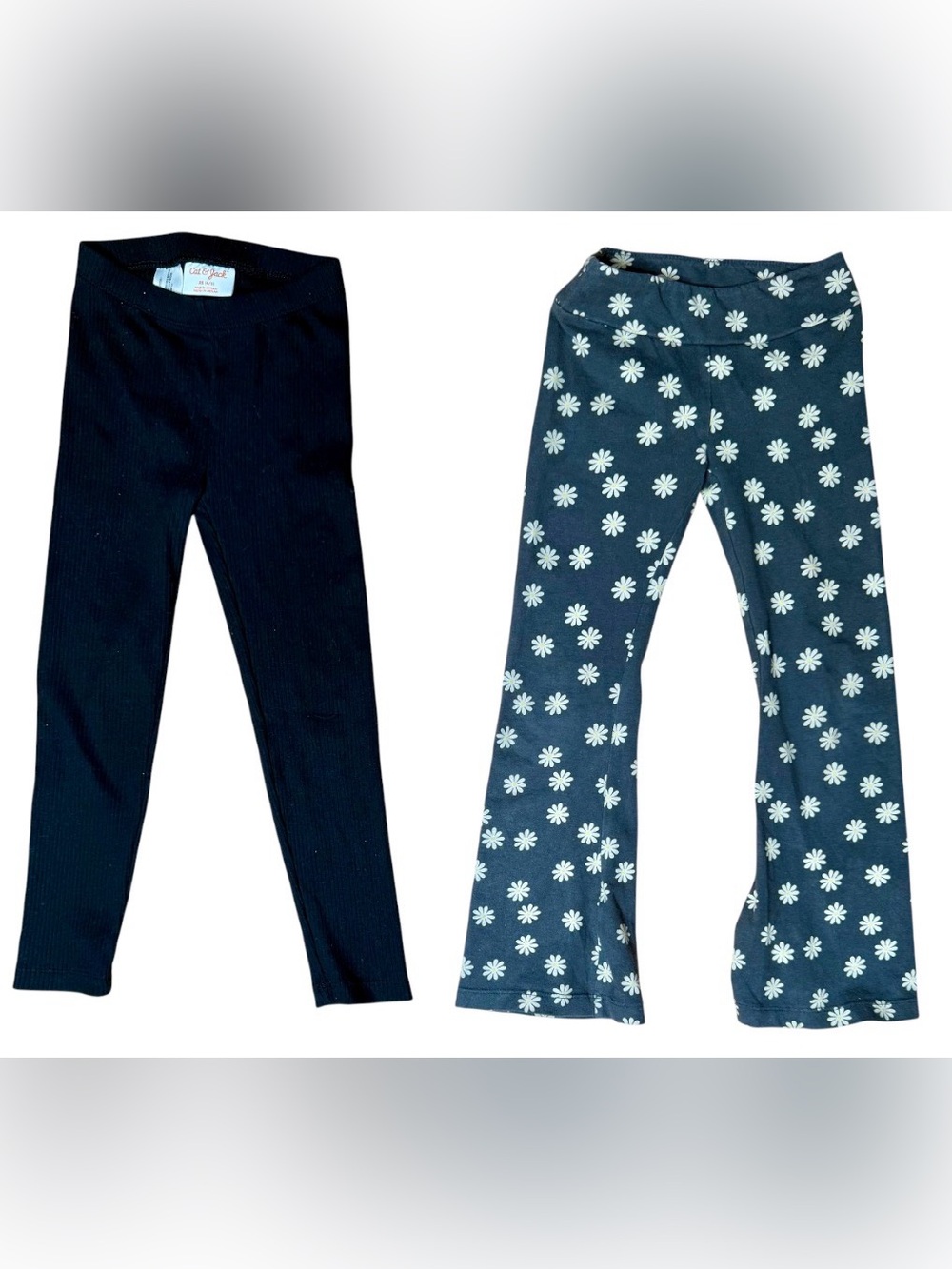 Cat & Jack Black Solid and Grey Daisy-Print Leggings Set